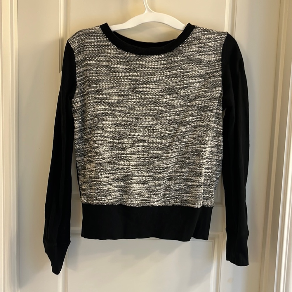 Lou & Grey sweatshirt